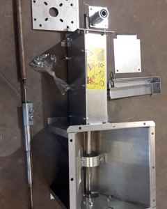 Down gate 90mm 300x300 M&M